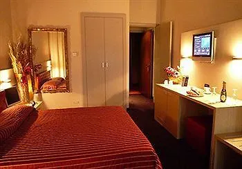 Pagoda Hotel 3*